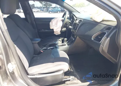 2013 Chrysler 200 Lx из США, поврежденный, VIN 1C3CCBAB3DN660322